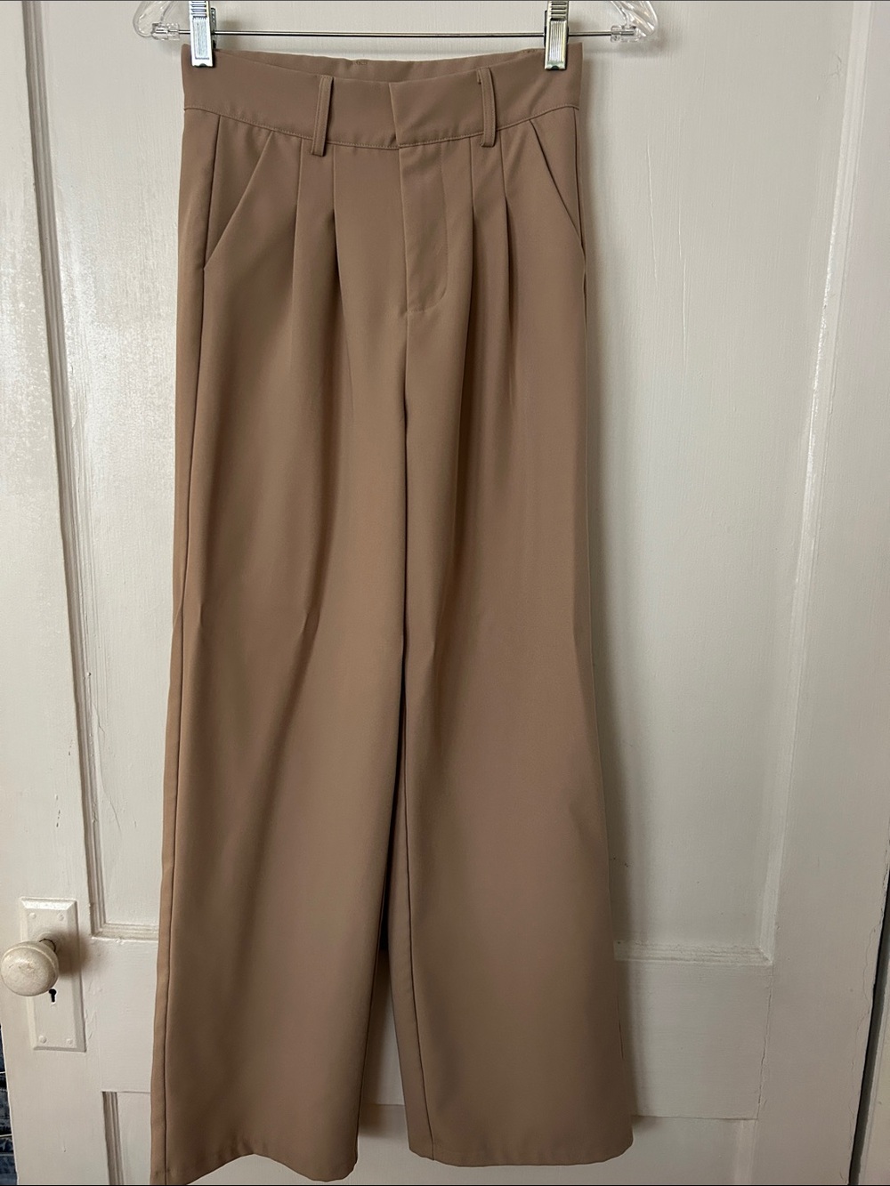 Niman Wide-Leg Trousers in Tan